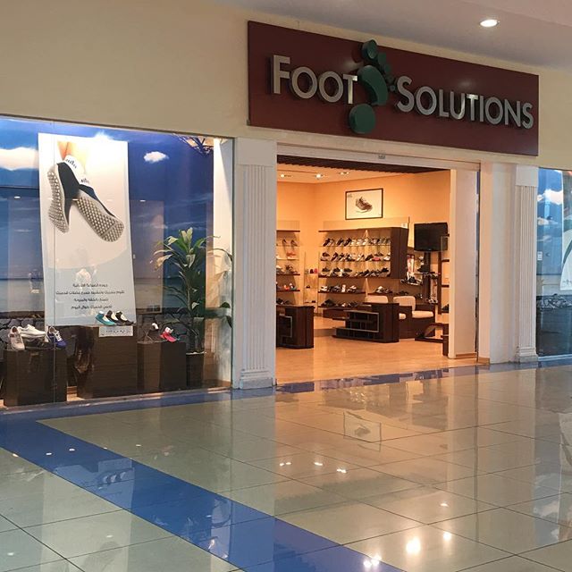 أماكن بيع أحذية الفلات فوت في الرياض