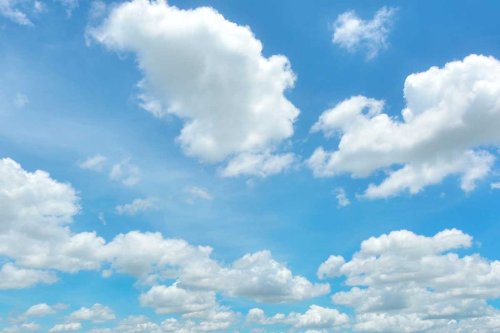 الهواء ليس له كتلة لذلك فهو يولد ضغطًا. صواب خطأ