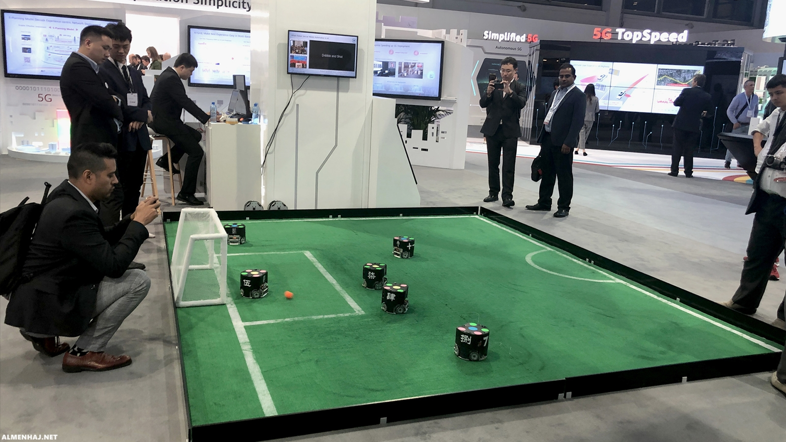 مسابقة الروبوكوب هي لتنفيذ عدة مهام محددة من متسابق فردي .