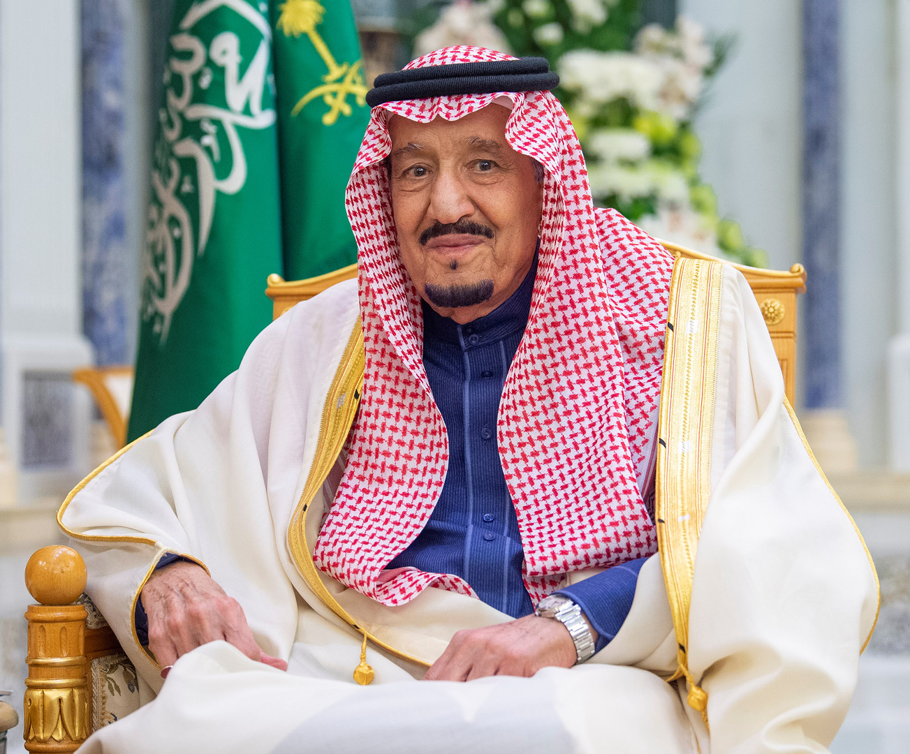 ختم الملك سلمان بن عبد العزيز القرآن كاملاً في مدرسة الأمراء بالرياض
