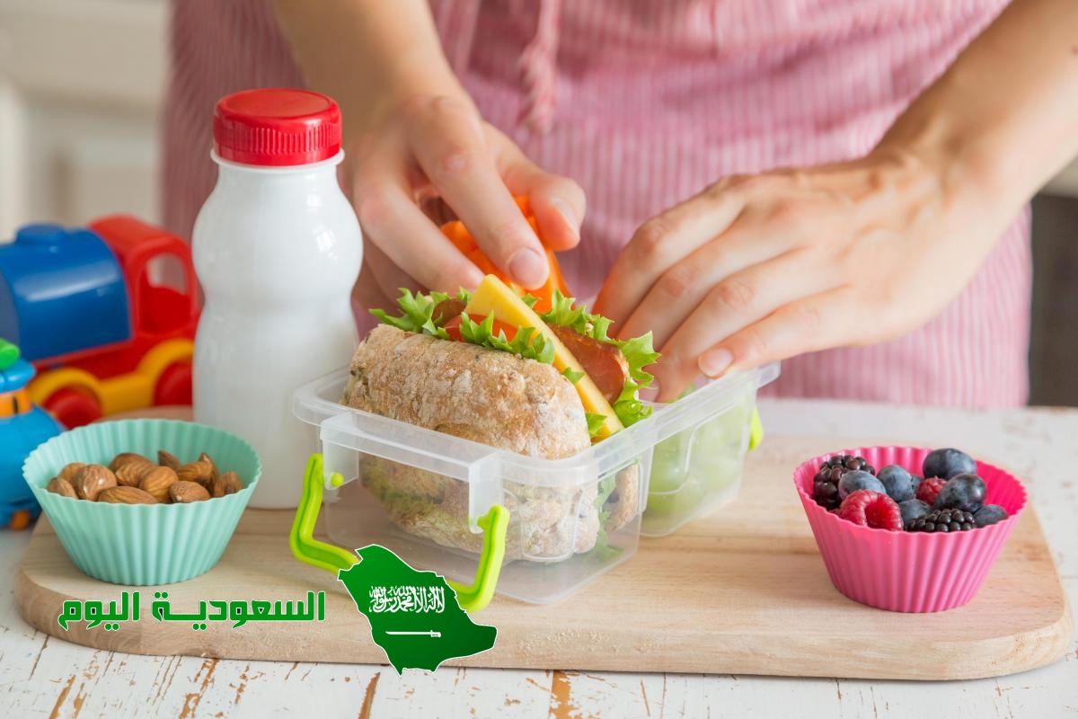 يحق لطلبة المدارس تناول وجبة غذائية صحية في أثناء اليوم صواب خطأ
