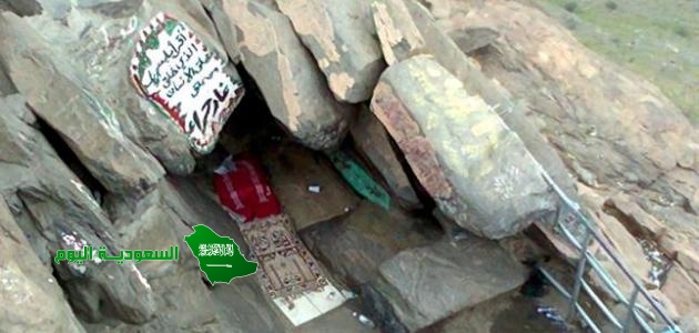 نزل الوحي على النبي صلى الله عليه وسلم عندما بلغ من العمر