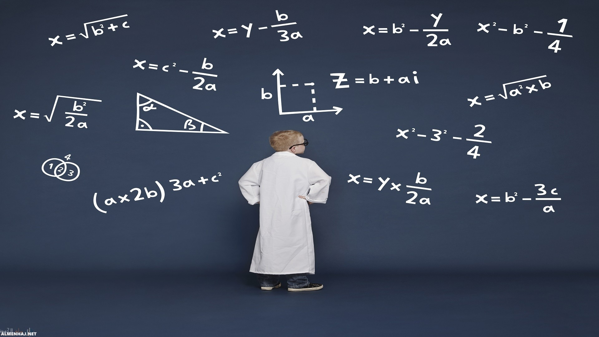 قياس زاوية خارجية لمضلع منتظم ذي 16 ضلعاً يساوي 22.5∘ .